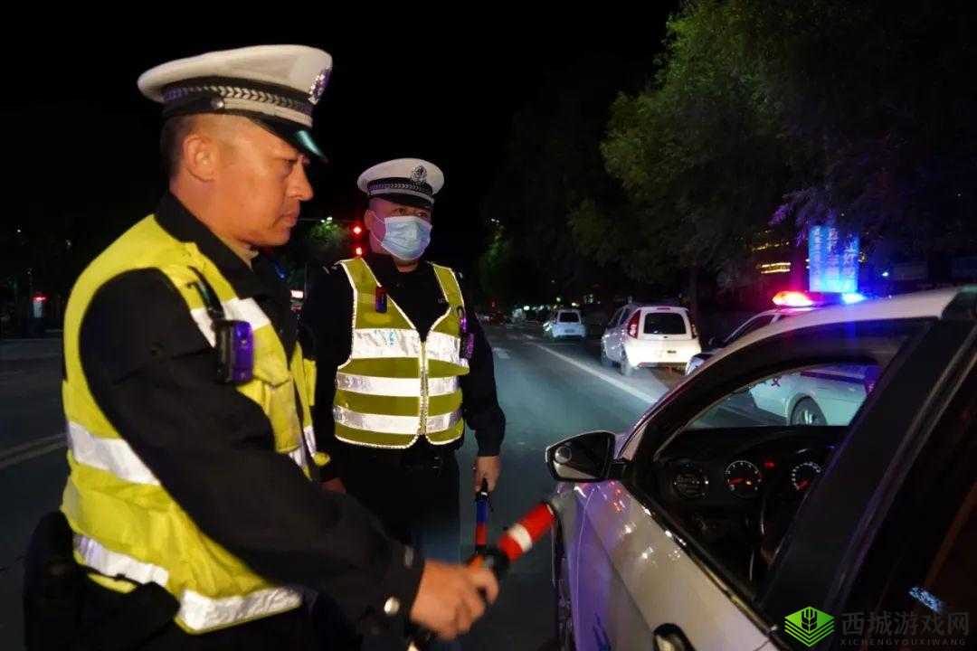 交警用小 XUE 查酒驾：执法新手段引关注